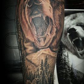 TATTOO,TATOEAGE,DEN BOSCH,DB-INK.TATTOOSHOP,BLACK AND GREY,REALISTIC,REALISTISCH,BEER,BEAR,BOS,FOREST,BERG,MOUNTAIN