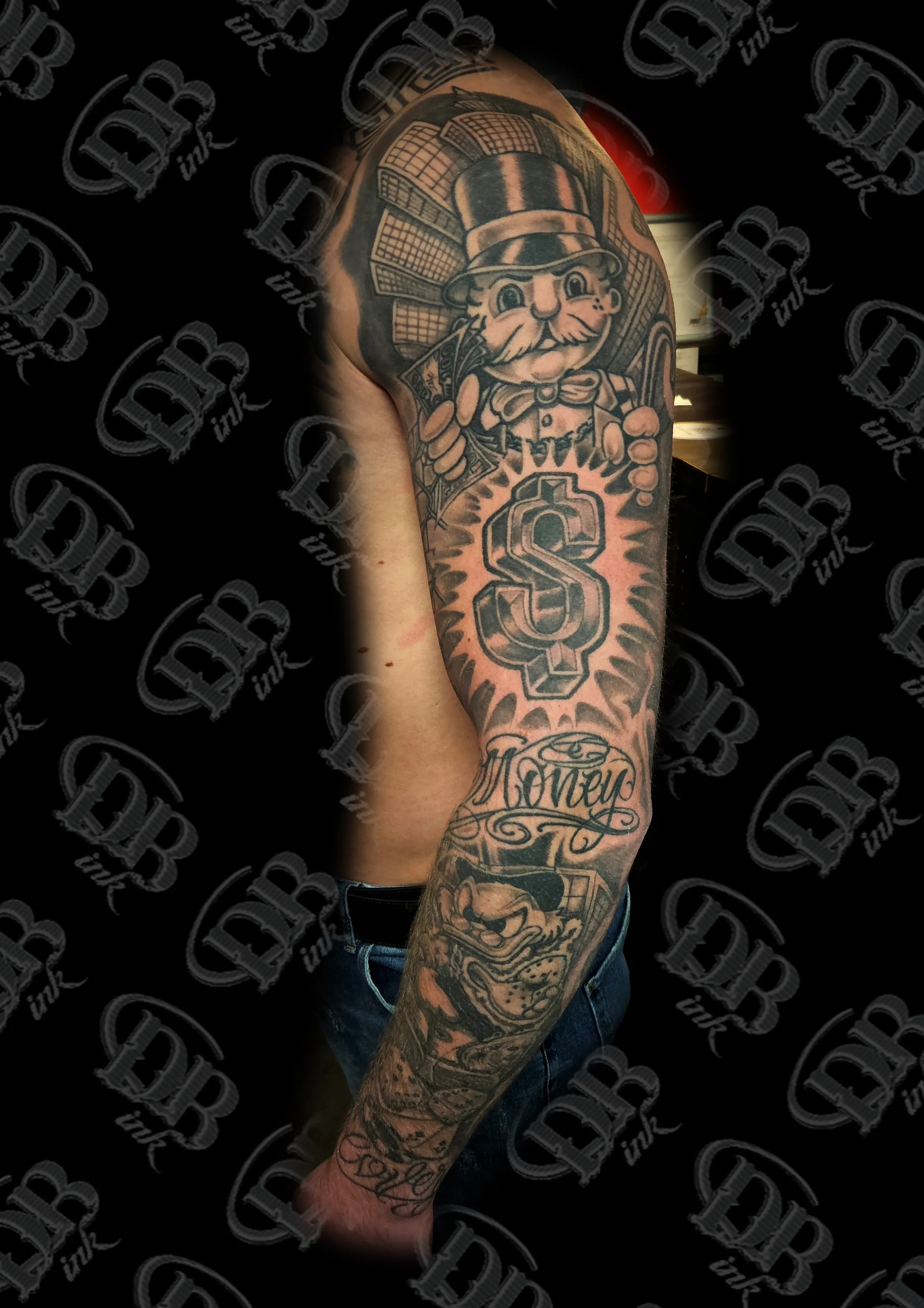 Prachtige tattoos laat je zetten door een echte tattoo-kunstenaar.